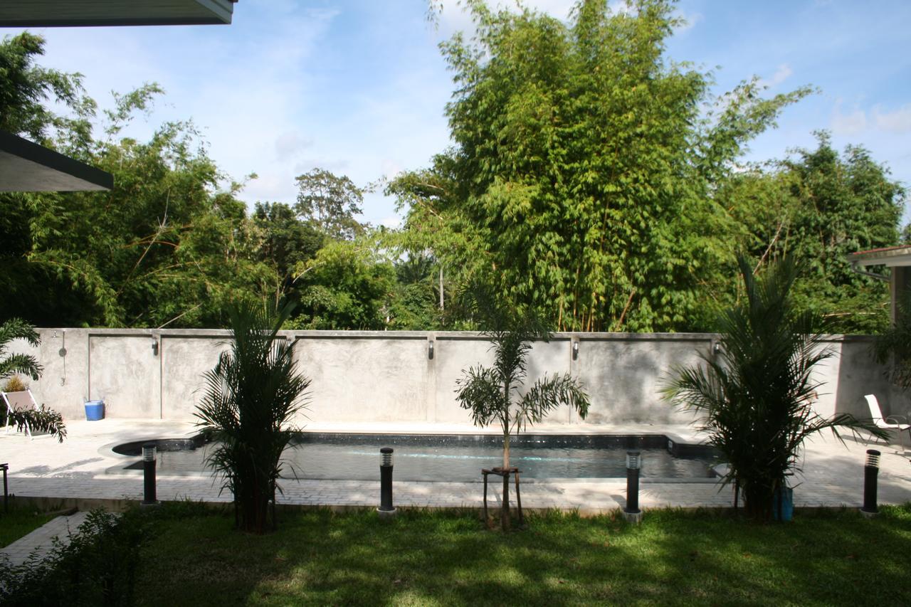 Medithairean Guesthouse Ao Nang Exterior photo